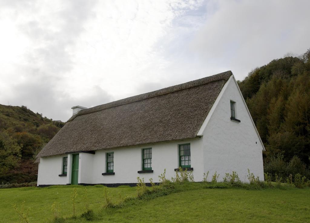 Corofin Lake Cottages 객실 사진