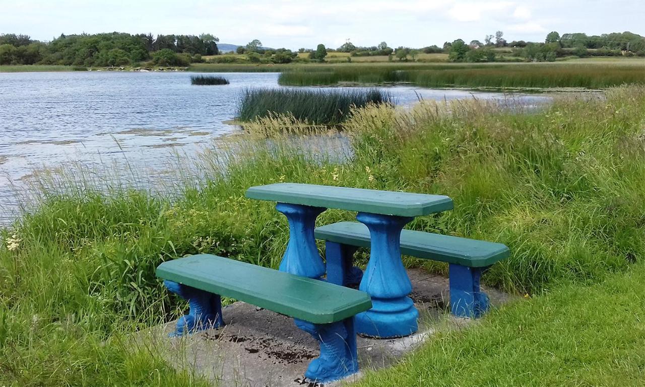 Corofin Lake Cottages 외부 사진